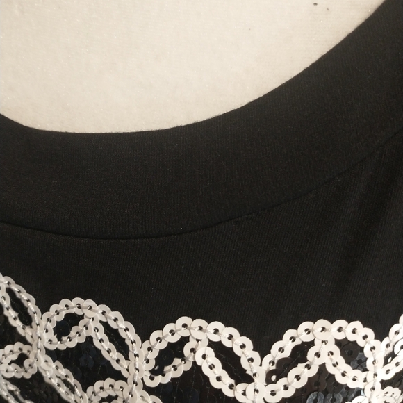 White House Black Market Black Dress With White Sequin Detailing. - Picture 6 of 13